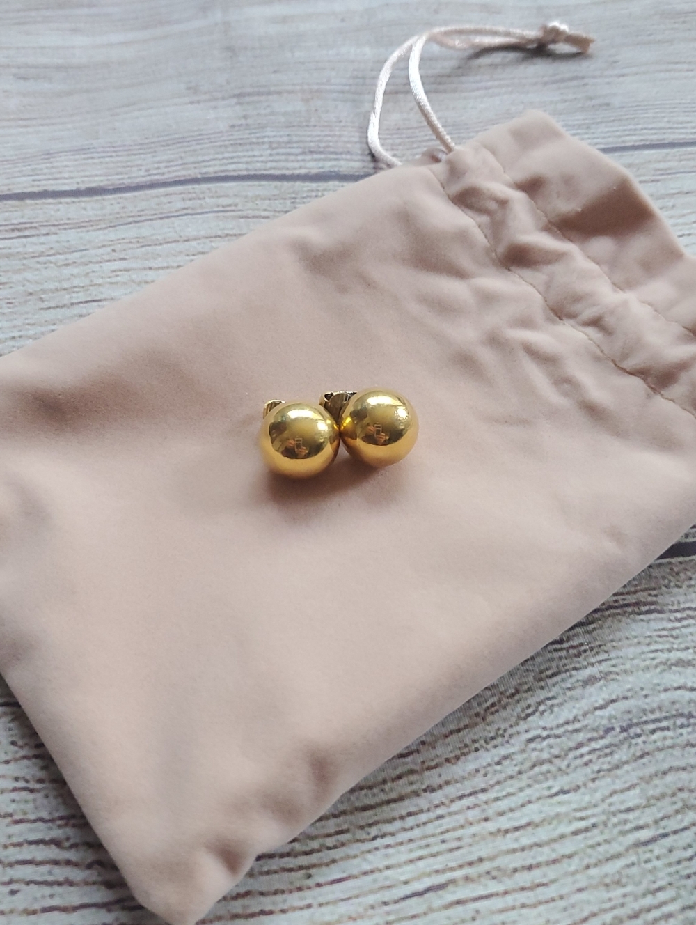 5/$20🌟Vintage Gold Ball Clip-on Earrings